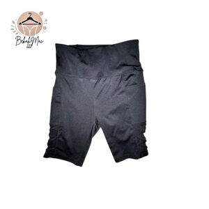 Shosho Women’s Black High-Rise Yoga Shorts (Size L)